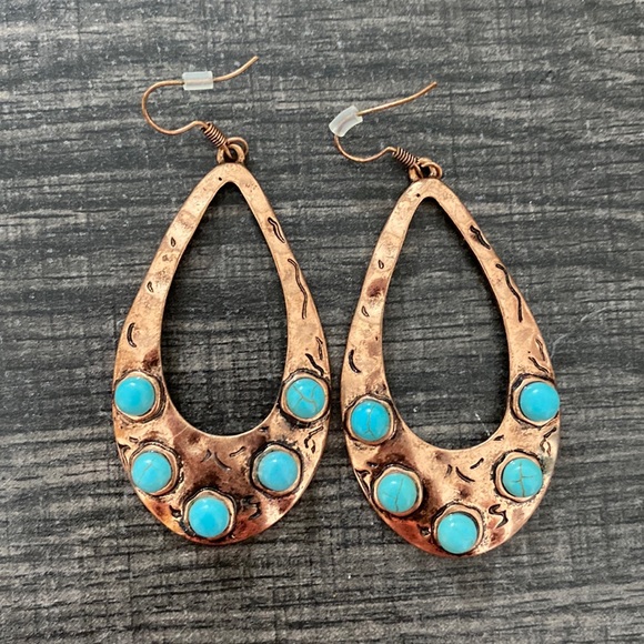 Faux turquoise earrings - Picture 1 of 1